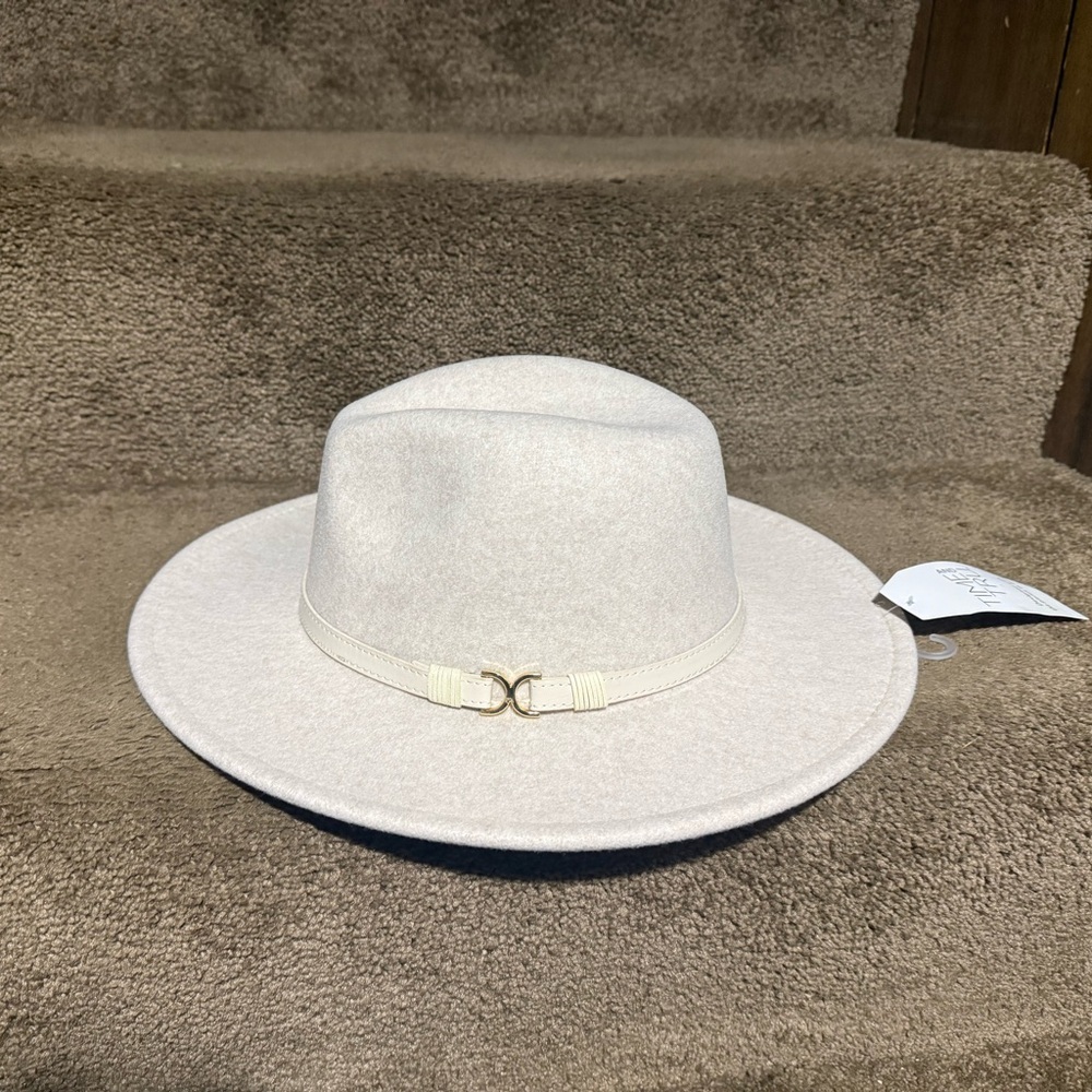 Time and Tru Cream Wide-Brim Fedora